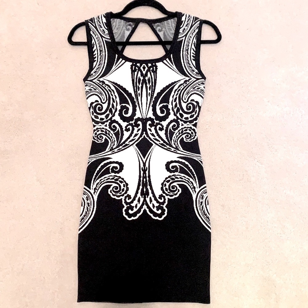 New! Black and White Bandage Dress